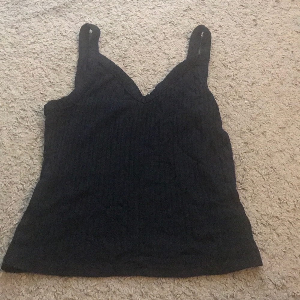 Low cut tank
